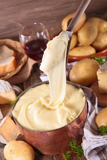 fondue cu cartofi