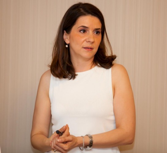 Simona Tofan 3-pre