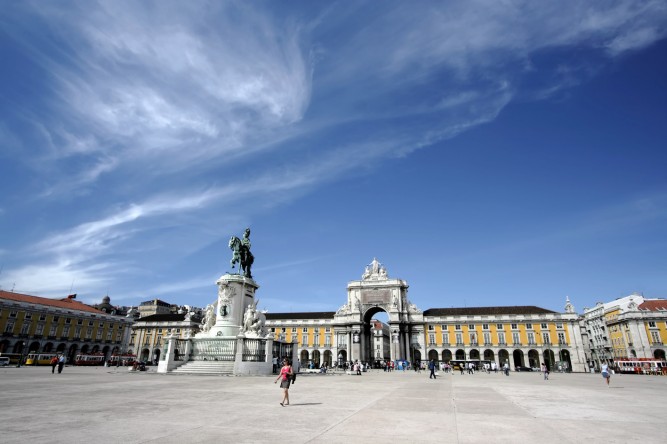 Lisabona -praça-do-Comércio(1)
