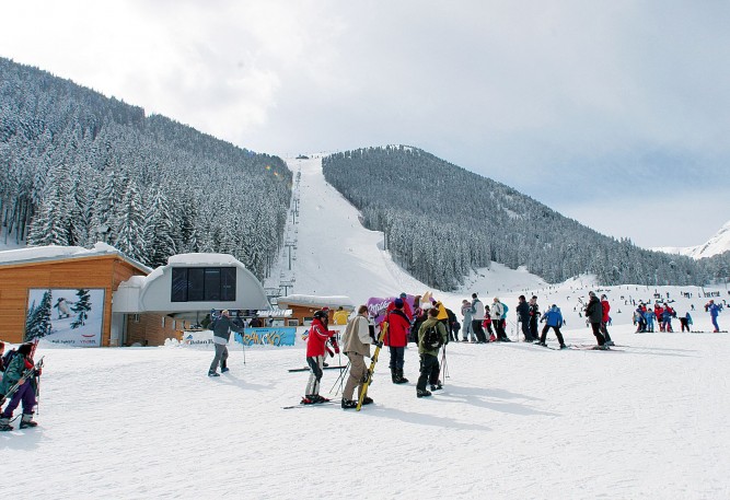 Bansko_Ski_Slopes_01