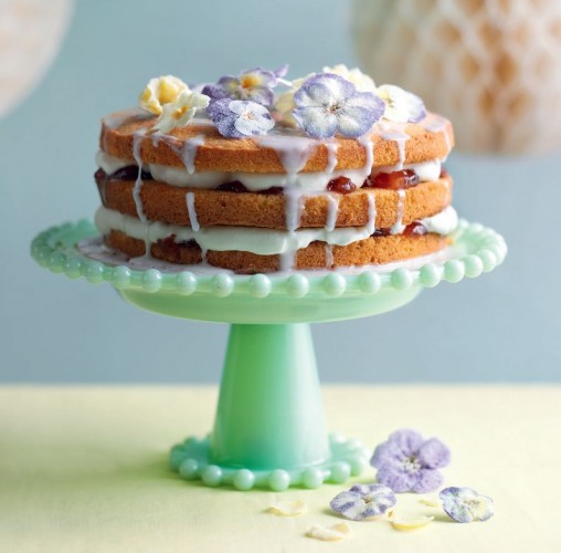 02.celebration cake 1 cream_R