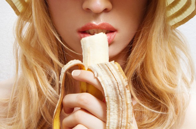 femeie-banana