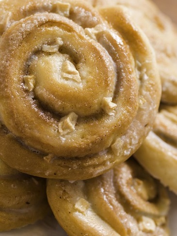 Spirală cu mere și glazură de caramel