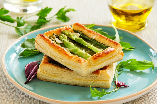 tarte cu sparanghel