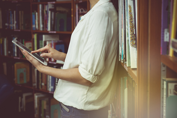 Librarii online, carte