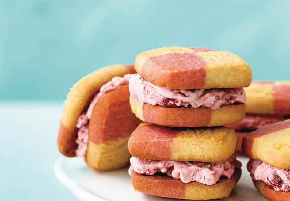 sandviciuri de biscuiti fragezi