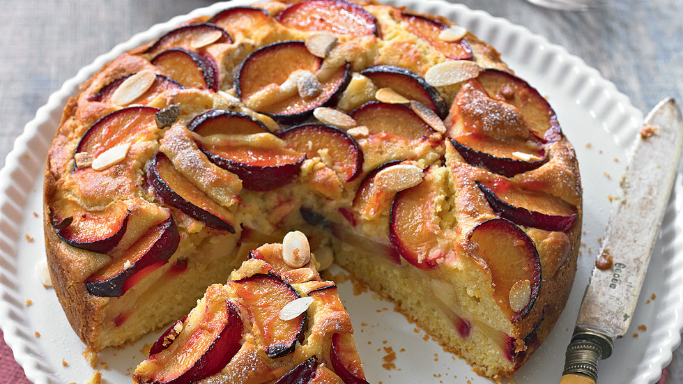 tort-cu-prune-si-martipan