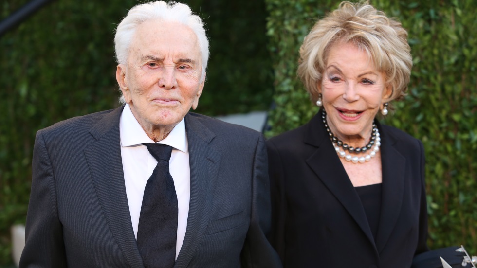 kirk-douglas-si-anne-buydens