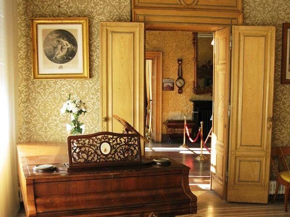 interiorul salonului