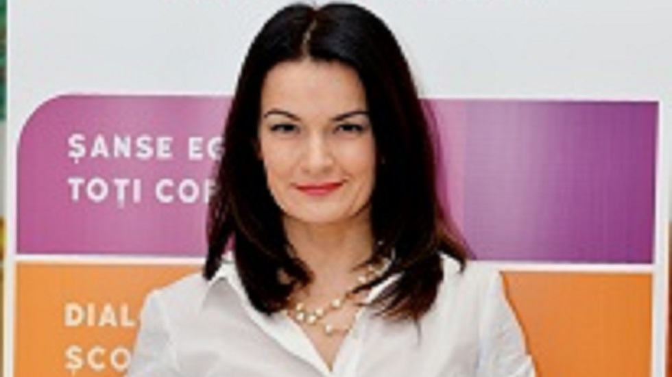 oana moraru educatie
