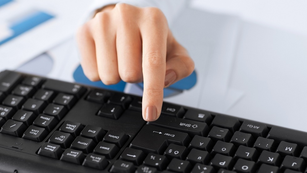 6 greșeli pe care le poți faci atunci când trimiți un email