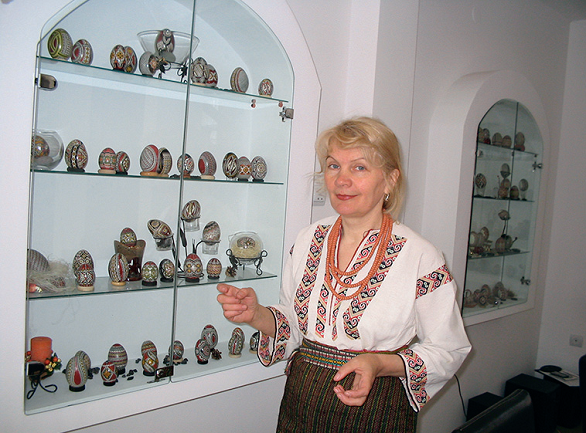 lucia condrea si ouale faberge