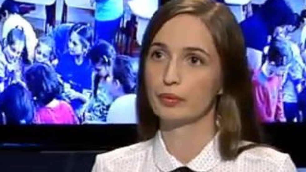 Cristina Tunegaru a fost concediata