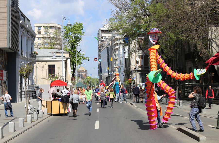 Calea Victoriei pietonala