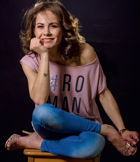 scriitoarea victoria serman