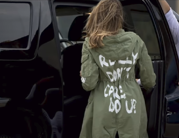 ce mesaje se ascund în spatele vestimentației Melaniei Trump