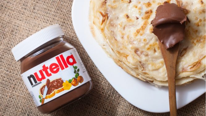 acterie într-unul dintre ingredientele de fabricare pentru Nutella şi Kinder Bueno