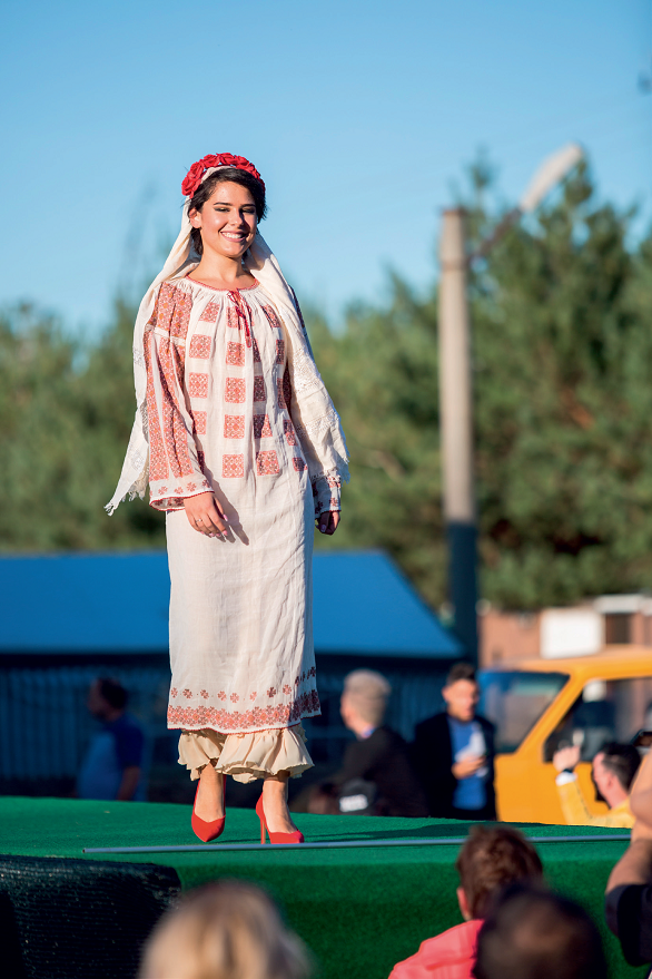 Andreea Maria Stîngaciu este Miss Deaf Europa 