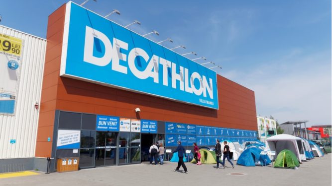 Costumele de baie de la Decathlon care pot provoca răni