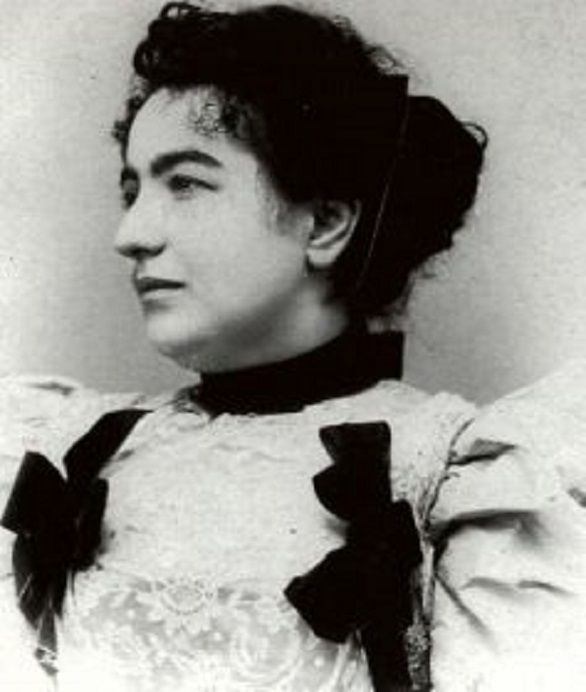 FERDINAND ȘI ELENA VĂCĂRESCU