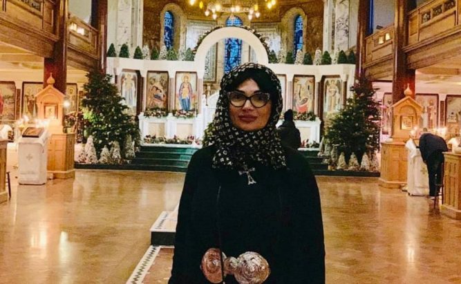 Ozana Barabancea - M-am trezit cu o lumină de pe un perete şi nu de la fereastră -