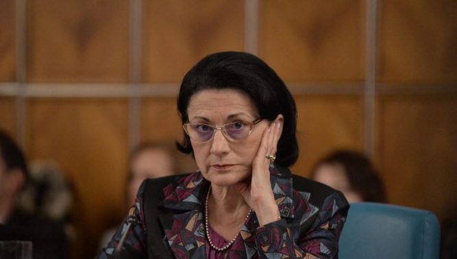 Admiterea în licee, o enigmă pentru ministrul Educației, Ecaterina Andronescu