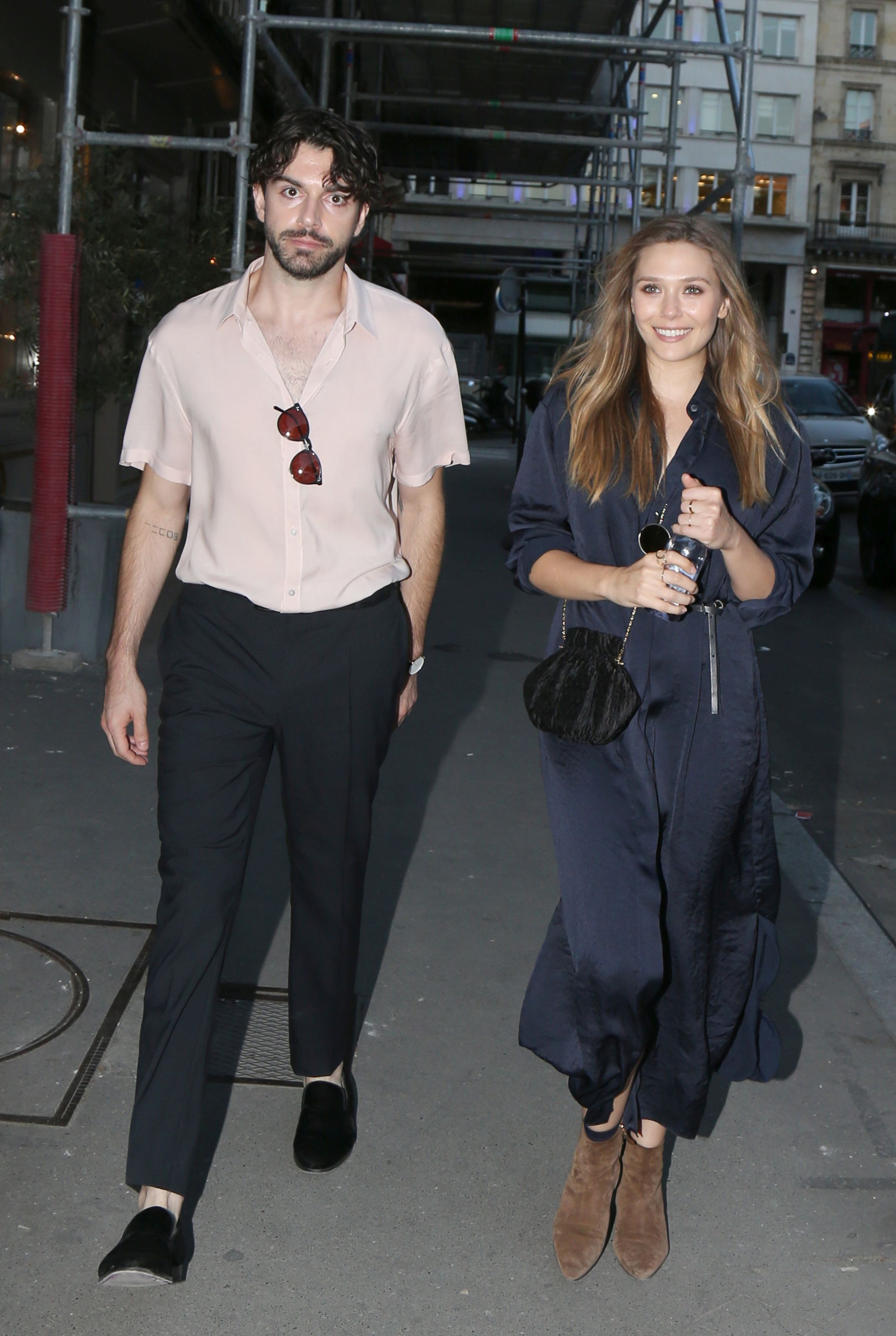 Elizabeth Olsen și Robbie Arnett