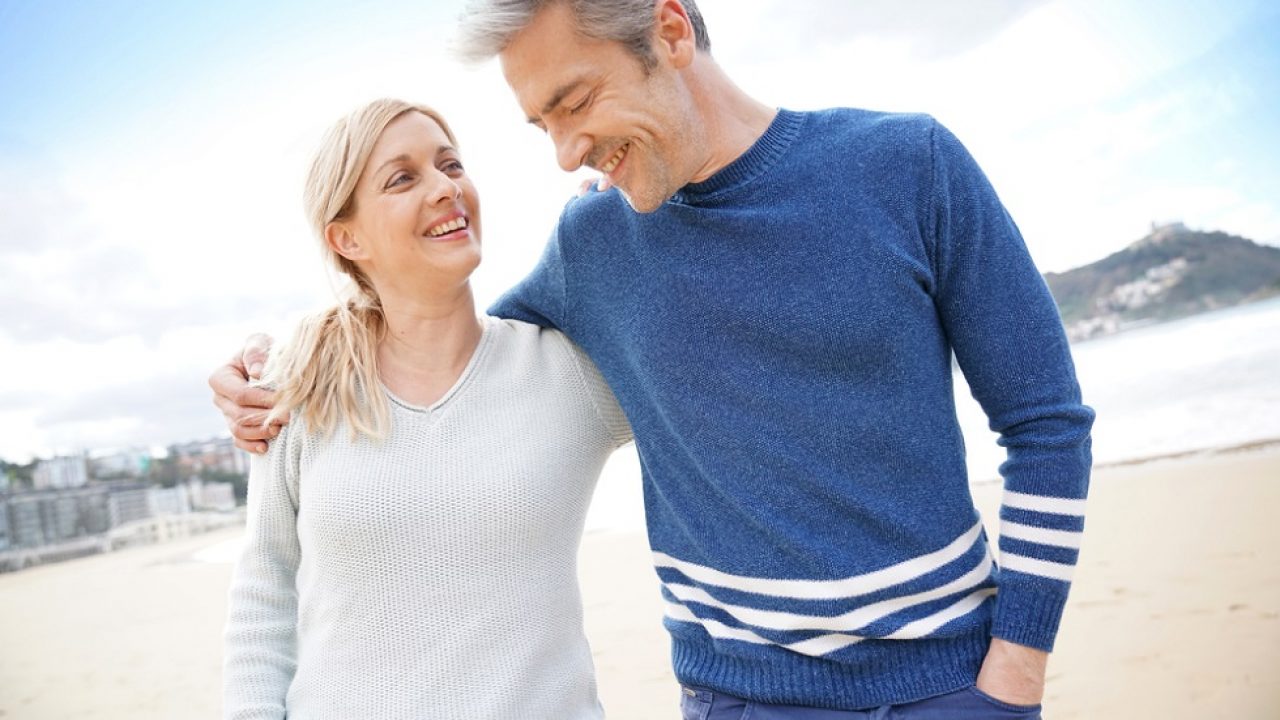 10 Motive Pentru Care BÄƒrbaÈ›ii PreferÄƒ Femeile Trecute De 40 De Ani
