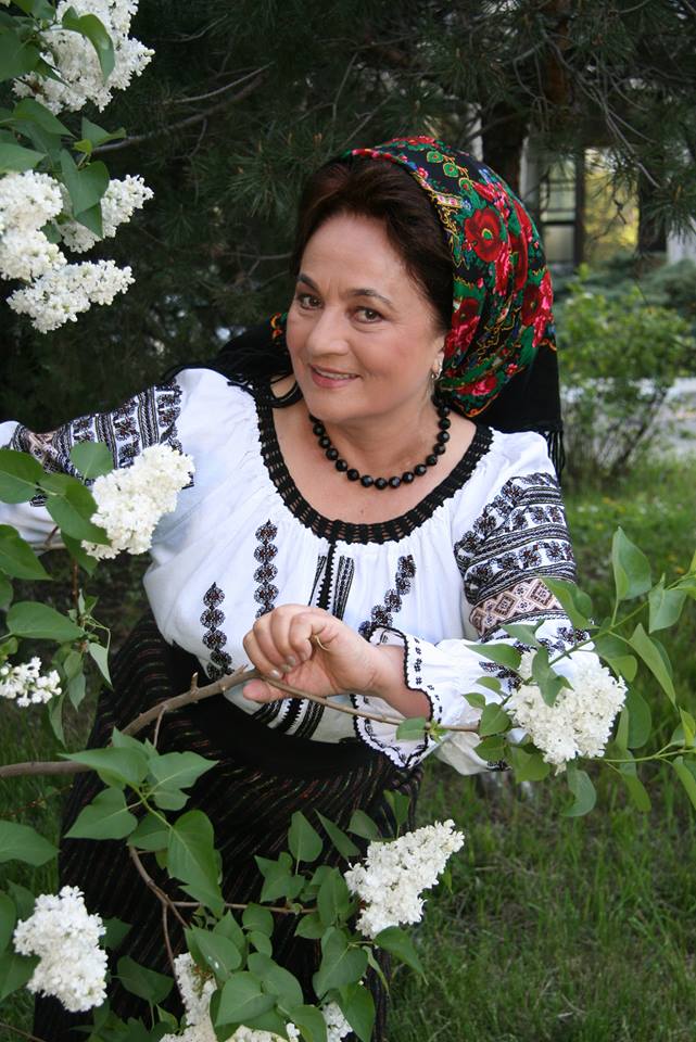 Laura Lavric a rupt legătura cu sora ei