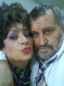 IN ATENTIA CELOR CARE NU CRED CA ACEST VIRUS CHIAR EXISTA.........ACUM DOUA MINUTE AM VORBIT CU ADRIANA LA TELEFON..... ESTE LA SPITALUL *MATEI BALS*.....SI NU E NICI O GLUMA !!!!!! ÎI ȚIN PUMNII, SĂ ÎI DEA DUMNEZEU PUTERE SI SANATATE !!! ADRIANA TE IUBESC !!!