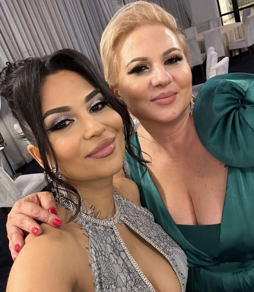 Nasrin Ameri și frumoasa ei mamă