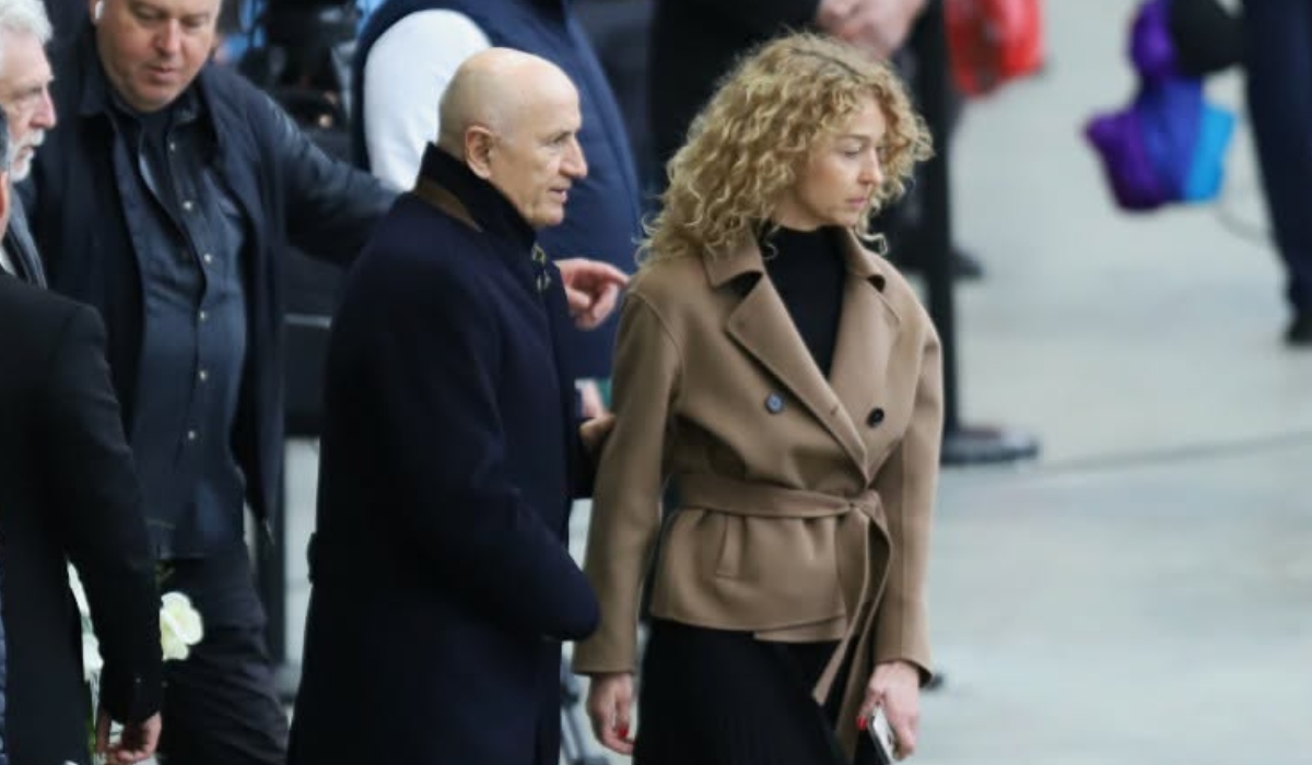George Copos și soția Elena, în lacrimi la funeraliile lui Mircea ...